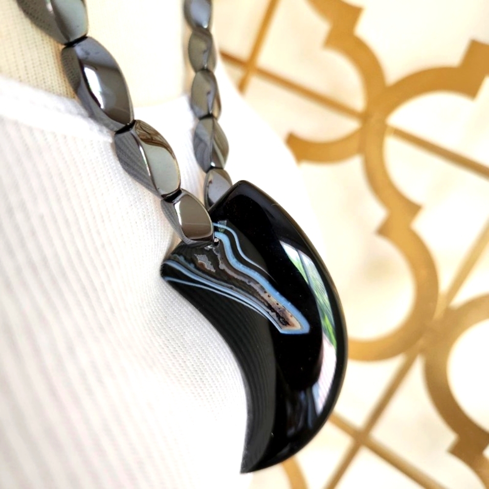🌚Hematite, Agate & Crystal Pendant Necklace -Unisex